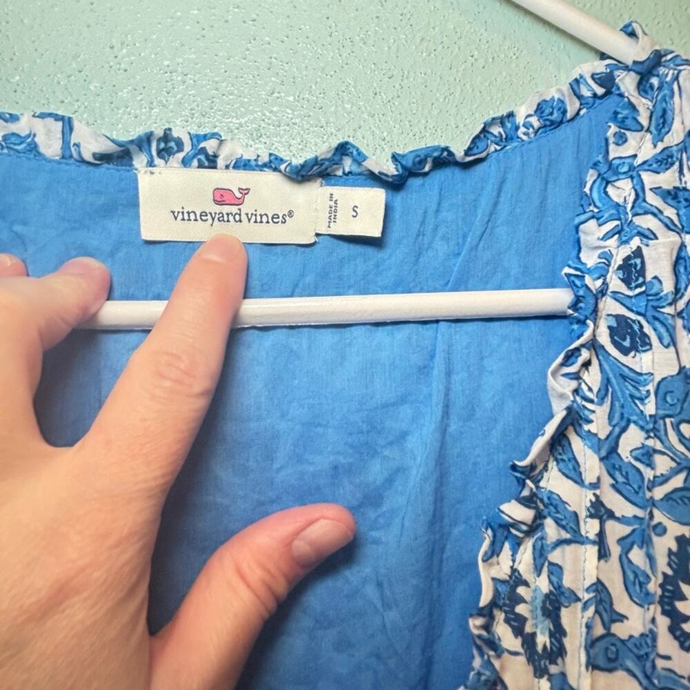 Vineyard Vines Blue White Embroidered Border Tank Top Size Small Cotton Blend - Picture 3 of 8